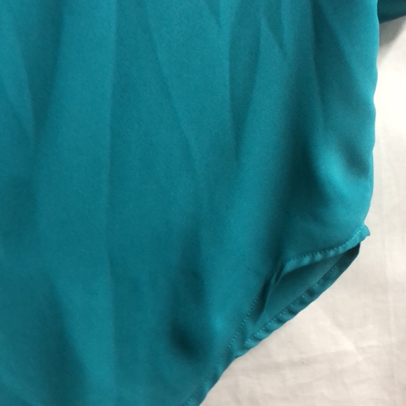 Gorgeous blue v neck blouse with button sleeves small - Picture 9 of 12